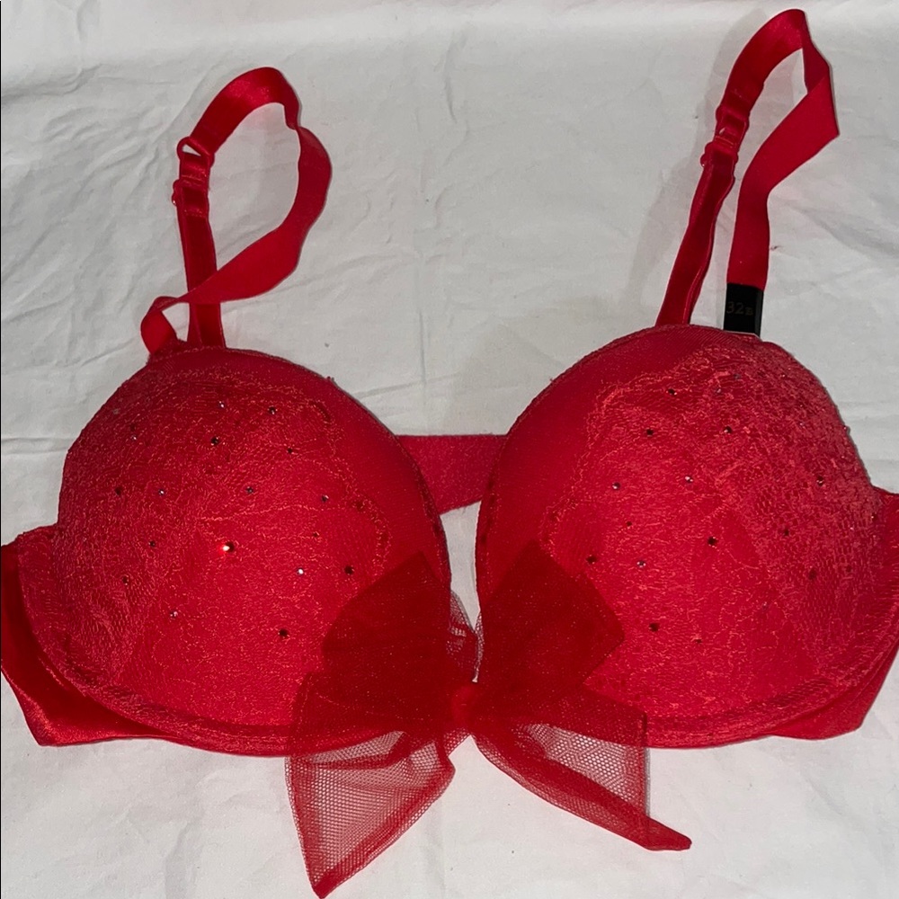 Victoria secret - Red Lace rhinestone Bra